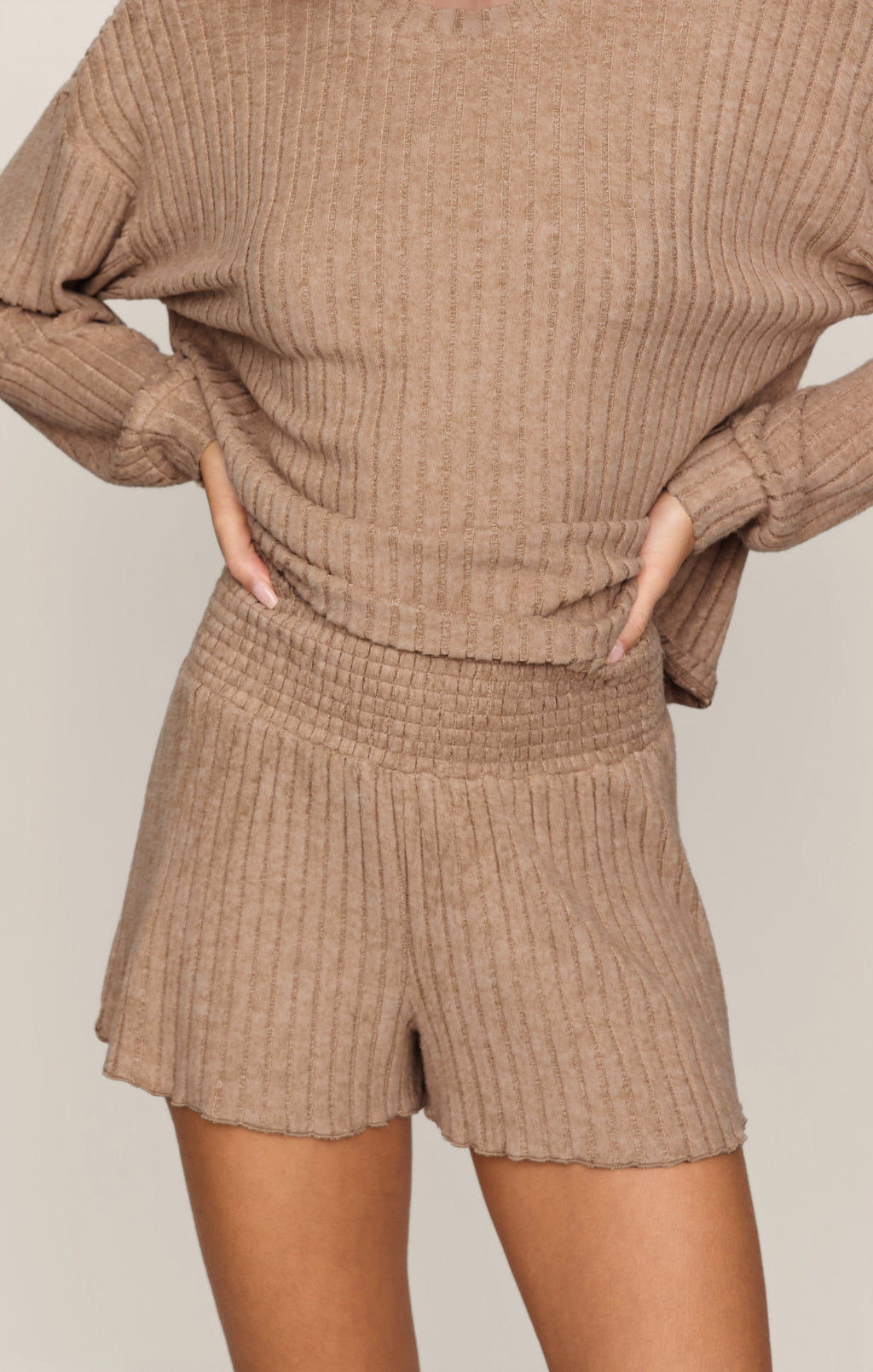 Dawn Smocked Silky Rib Short