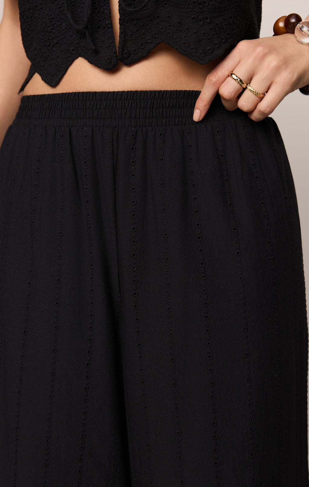 Sea Esta Embroidered Pant