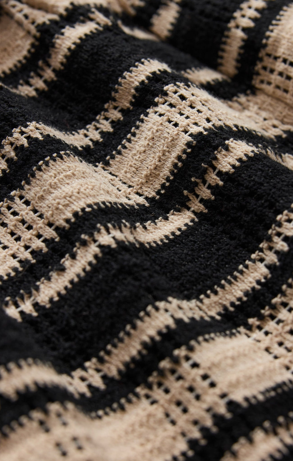 Arezzo Crochet Short