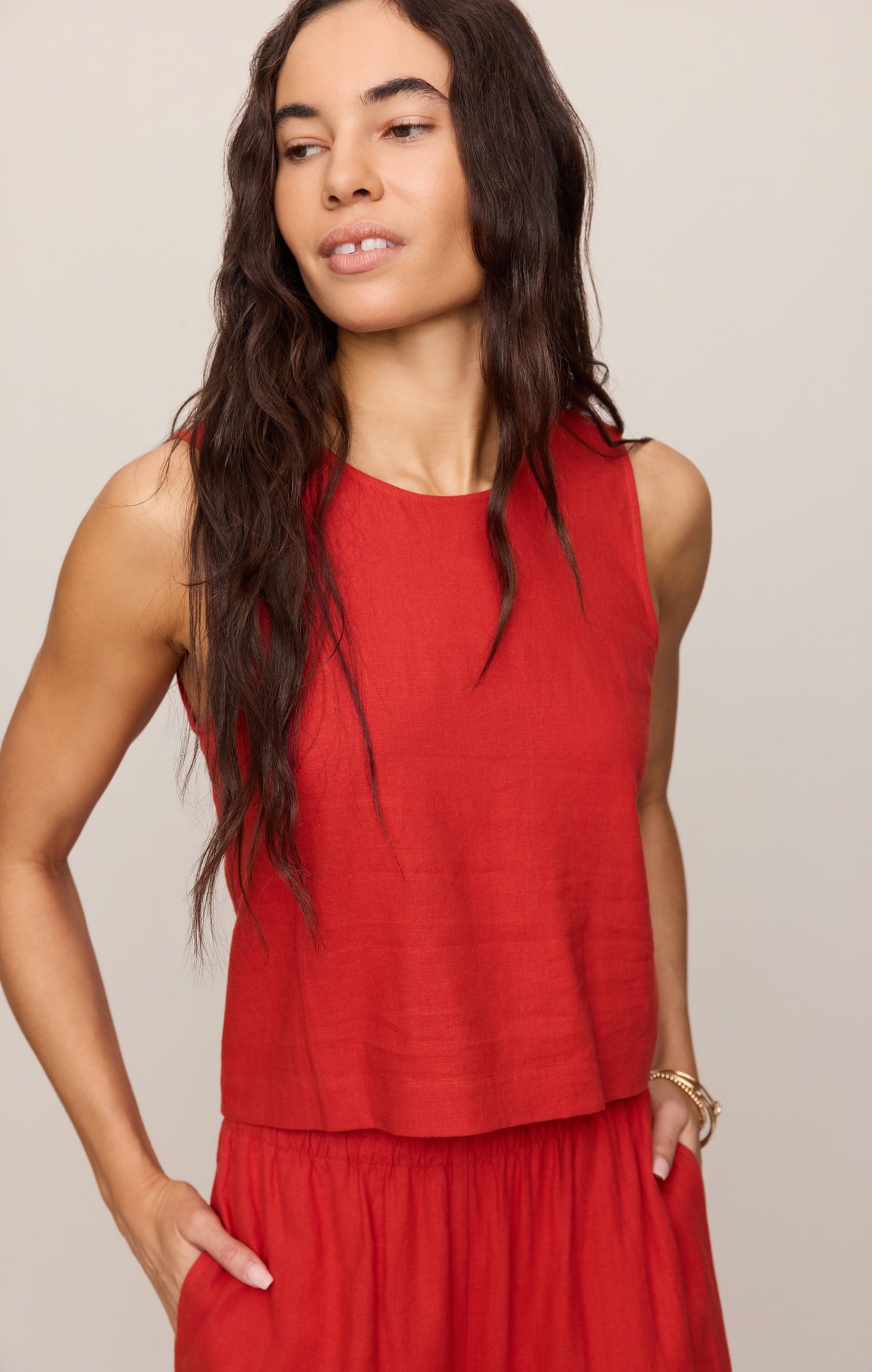 Sloane Linen Cropped Tank