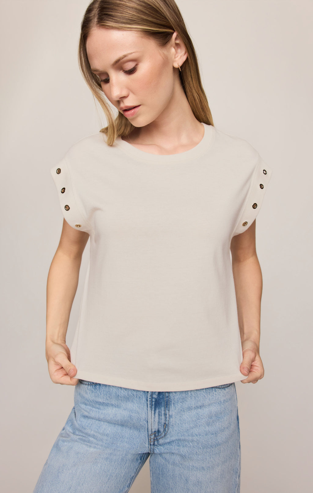 Camino Grommet Muscle Tee