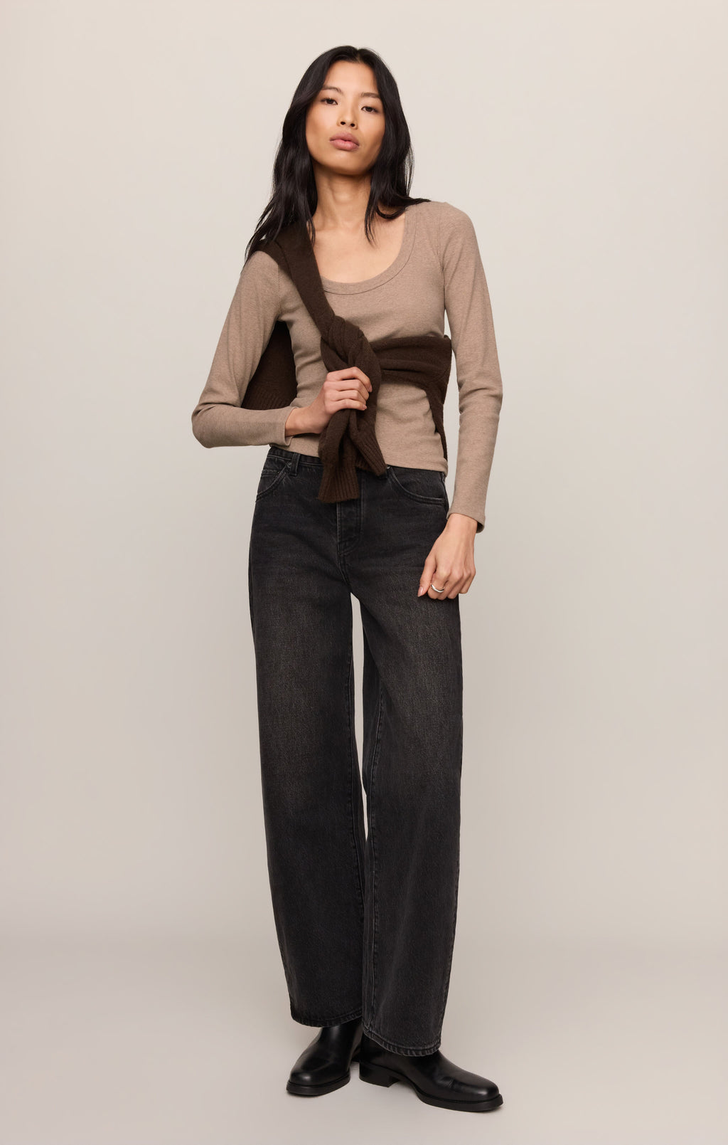 Greyson Scoop Long Sleeve Tee