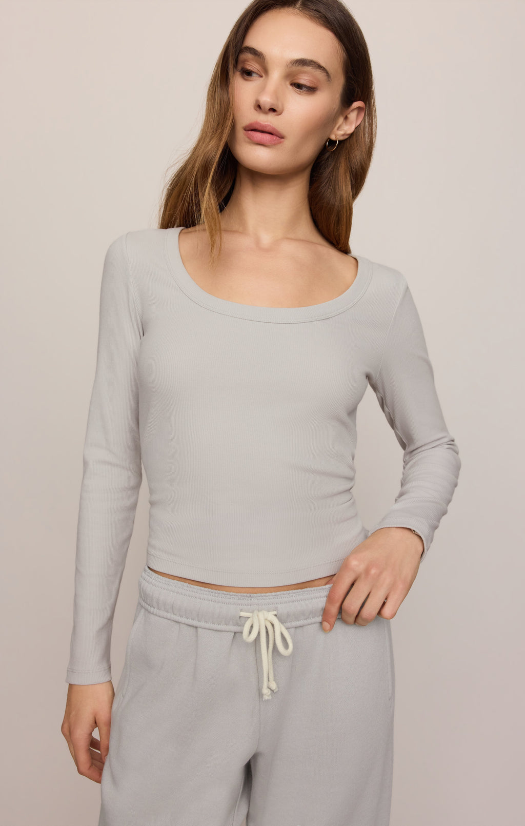Greyson Scoop Long Sleeve Tee